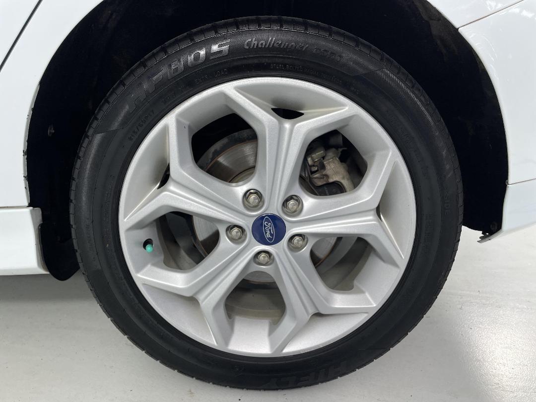 Photo '11' of Ford Focus Photo '11' of Ford Focus