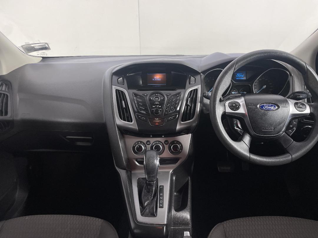 Photo '17' of Ford Focus Photo '17' of Ford Focus