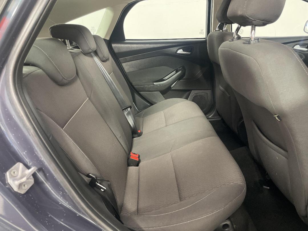 Photo '20' of Ford Focus Photo '20' of Ford Focus