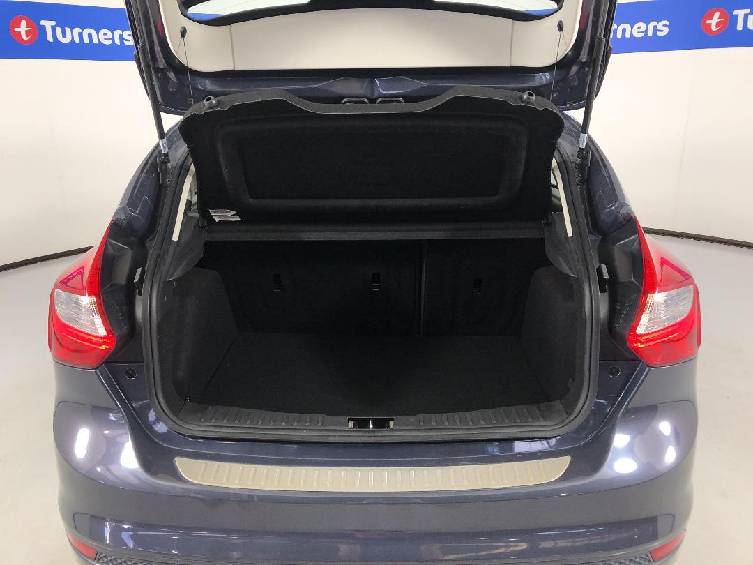 Photo '14' of Ford Focus