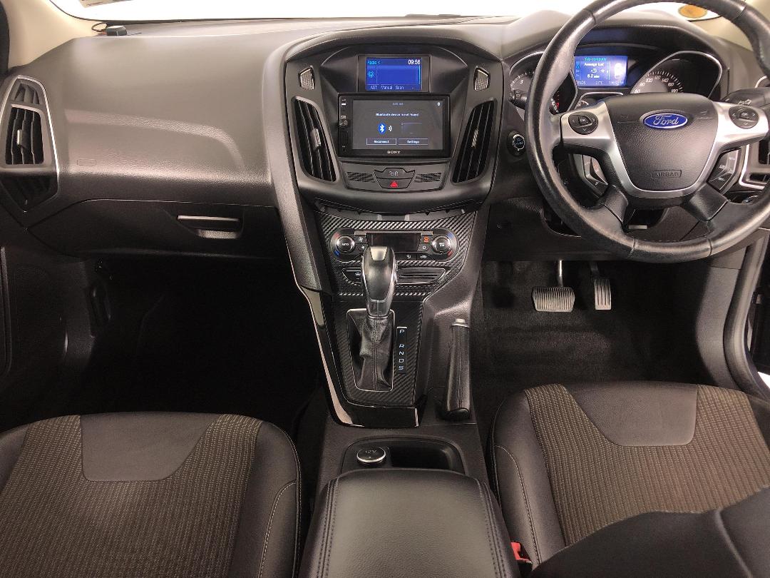 Photo '17' of Ford Focus