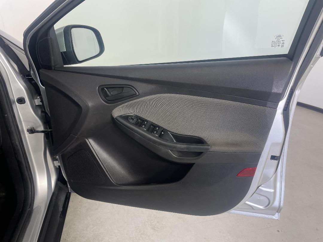 Photo '15' of Ford Focus