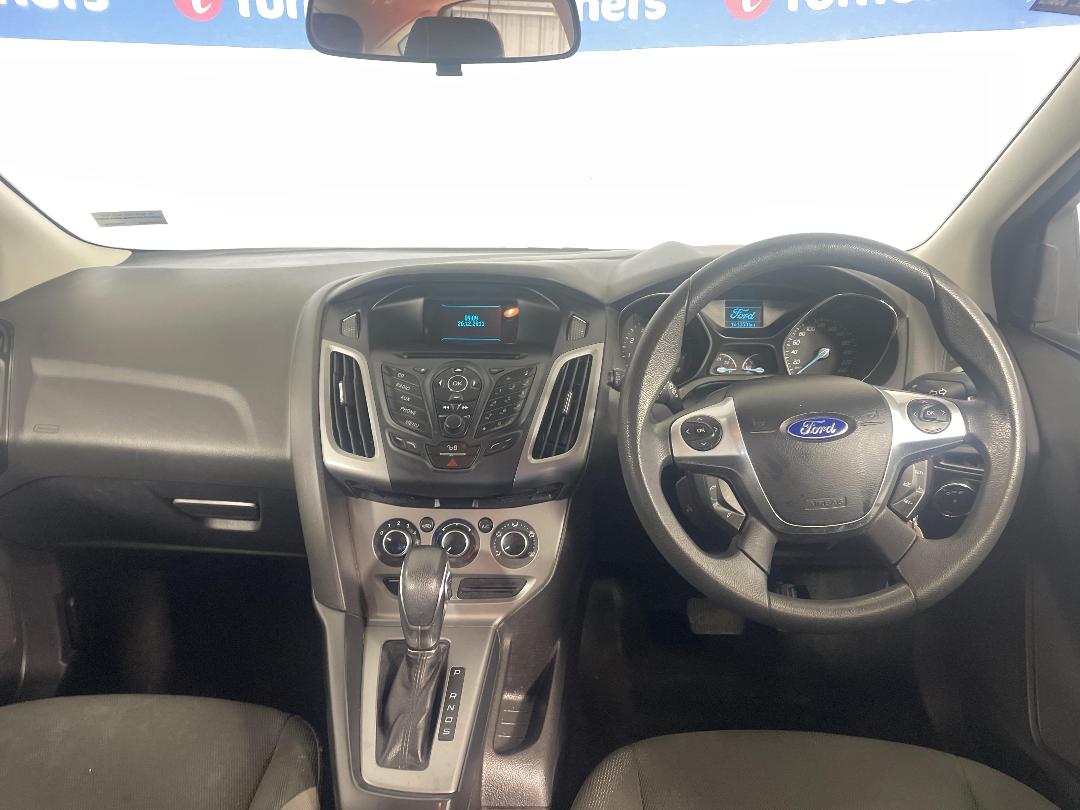 Photo '17' of Ford Focus