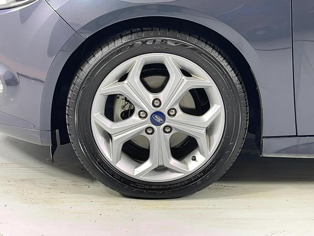 Photo '8' of Ford Focus Sport