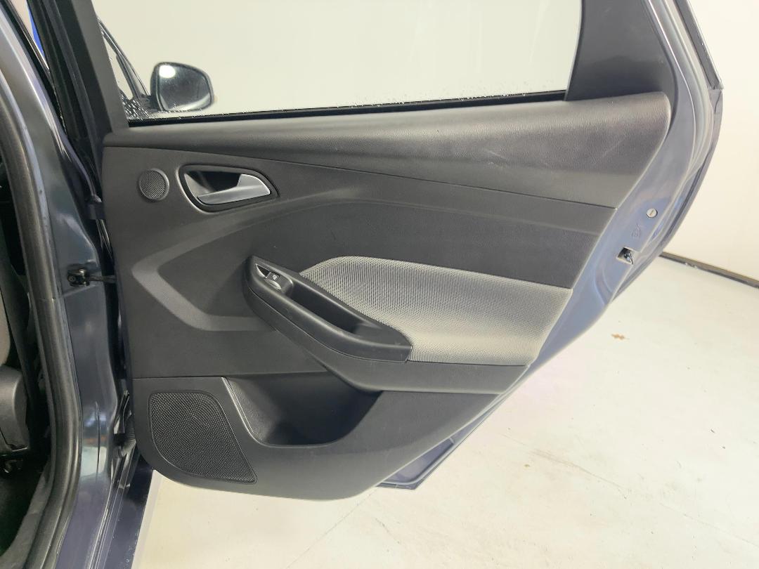 Photo '21' of Ford Focus Sport