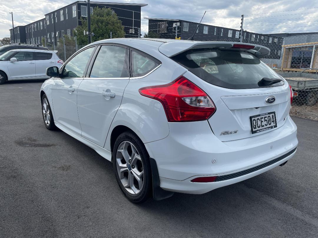 Photo '10' of Ford Focus Sport