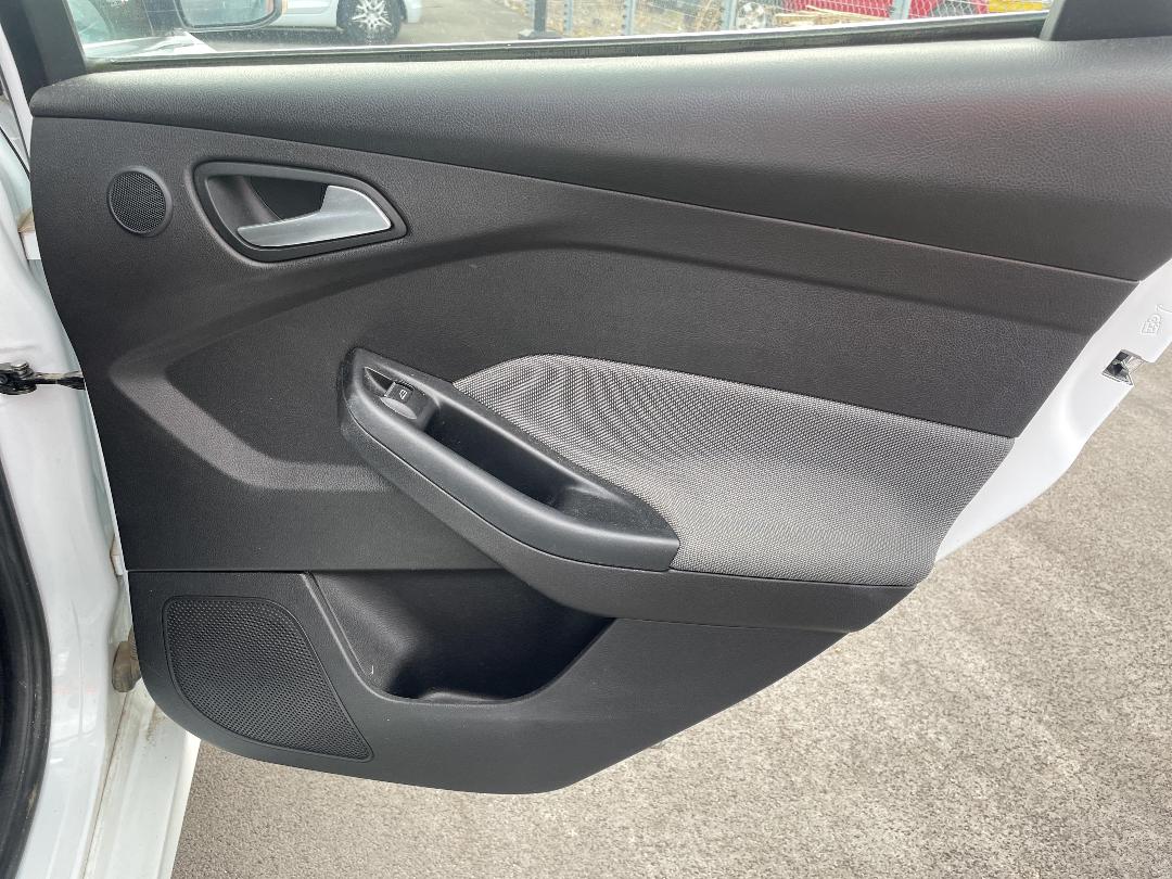 Photo '17' of Ford Focus Sport