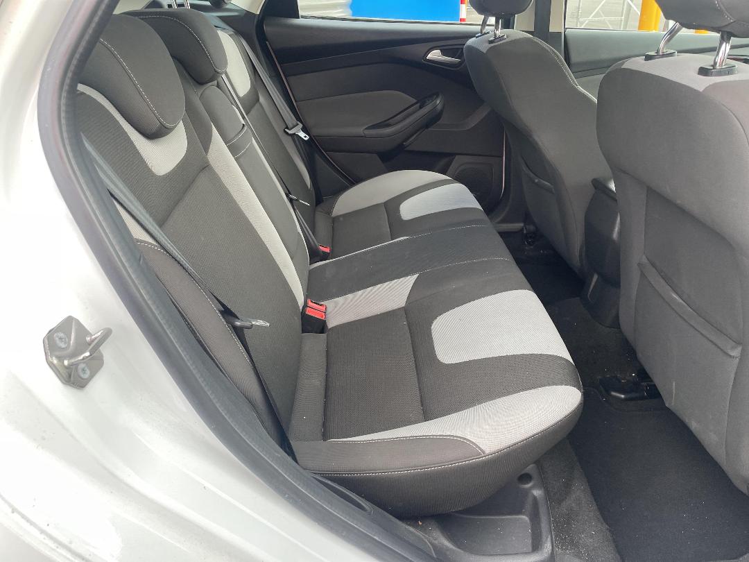 Photo '18' of Ford Focus Sport