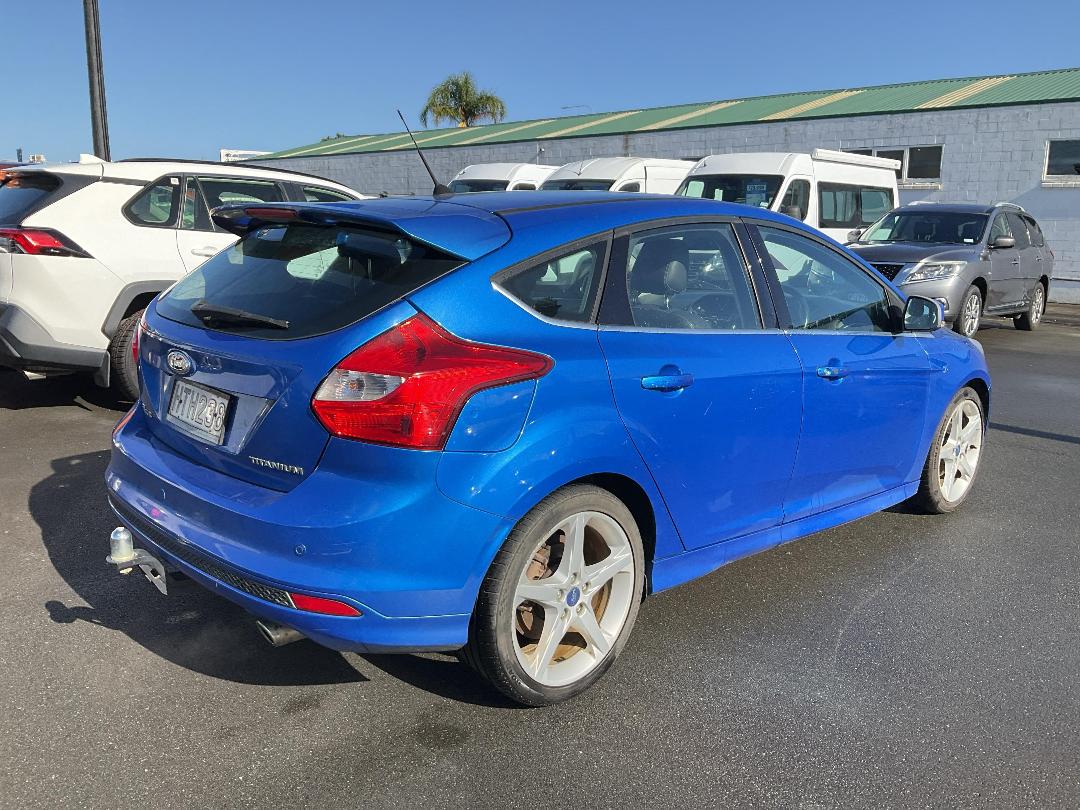 Photo '4' of Ford Focus Titanium