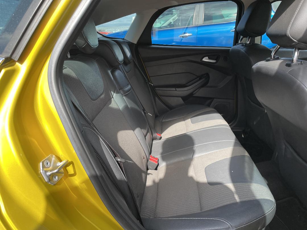 Photo '16' of Ford Focus