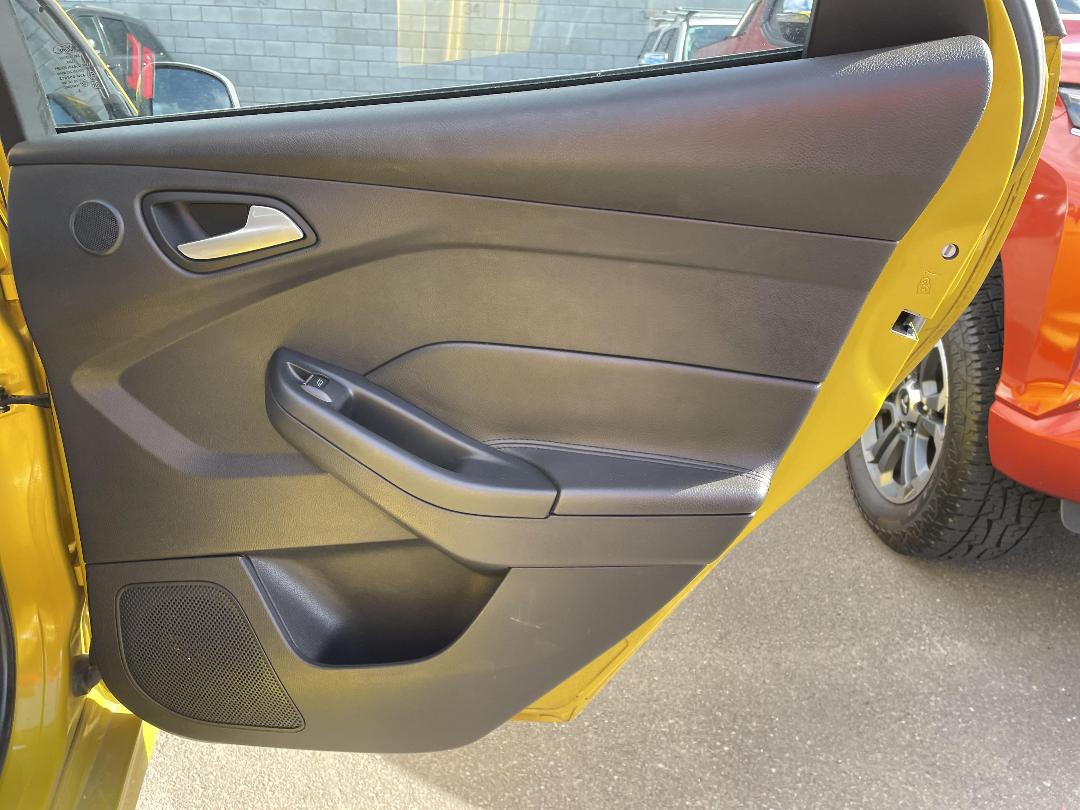 Photo '15' of Ford Focus