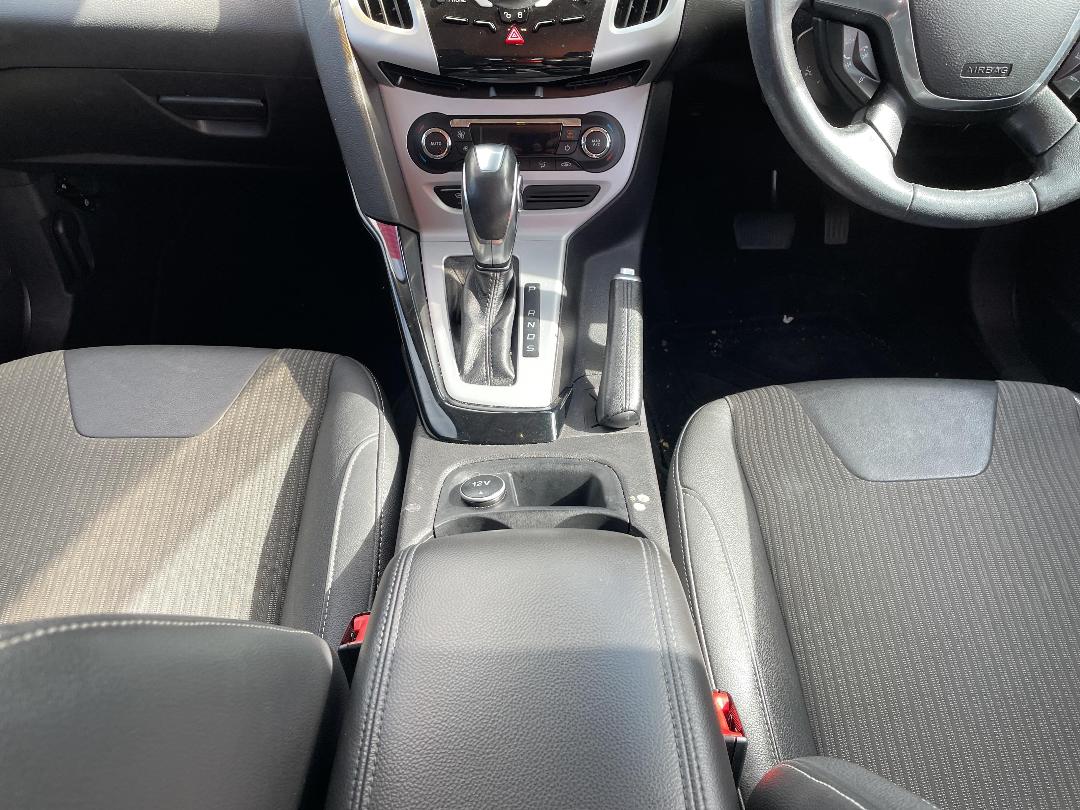 Photo '18' of Ford Focus