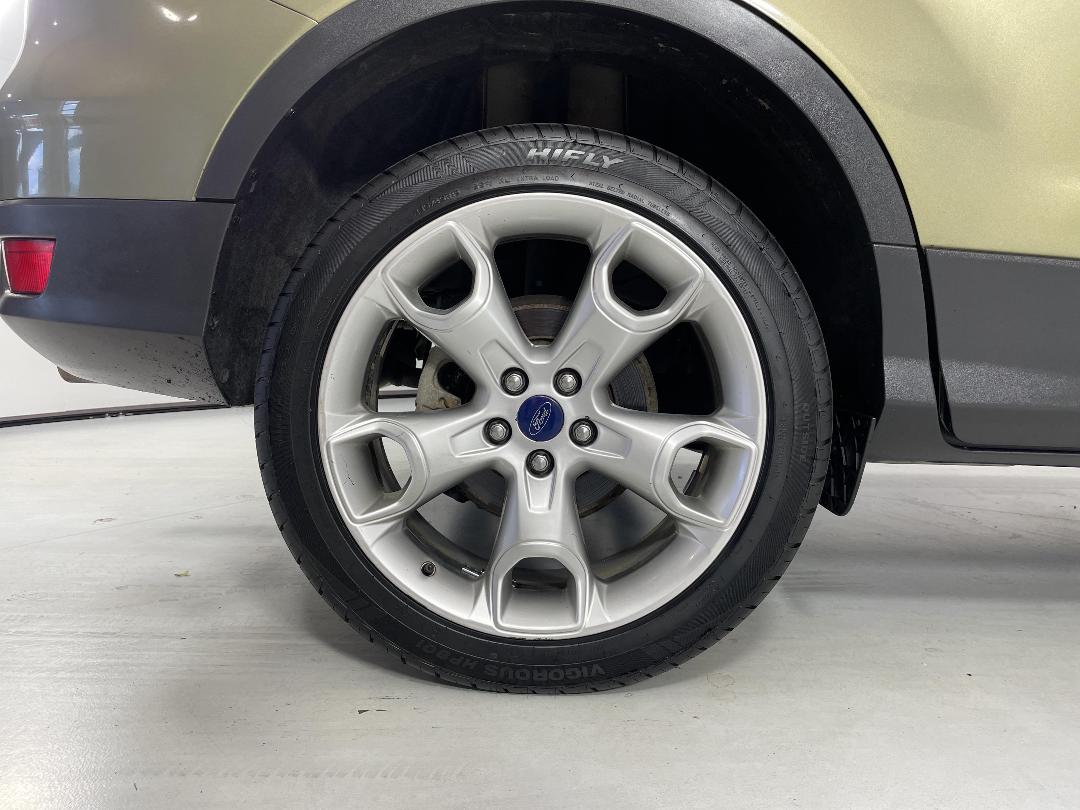 Photo '12' of Ford Kuga