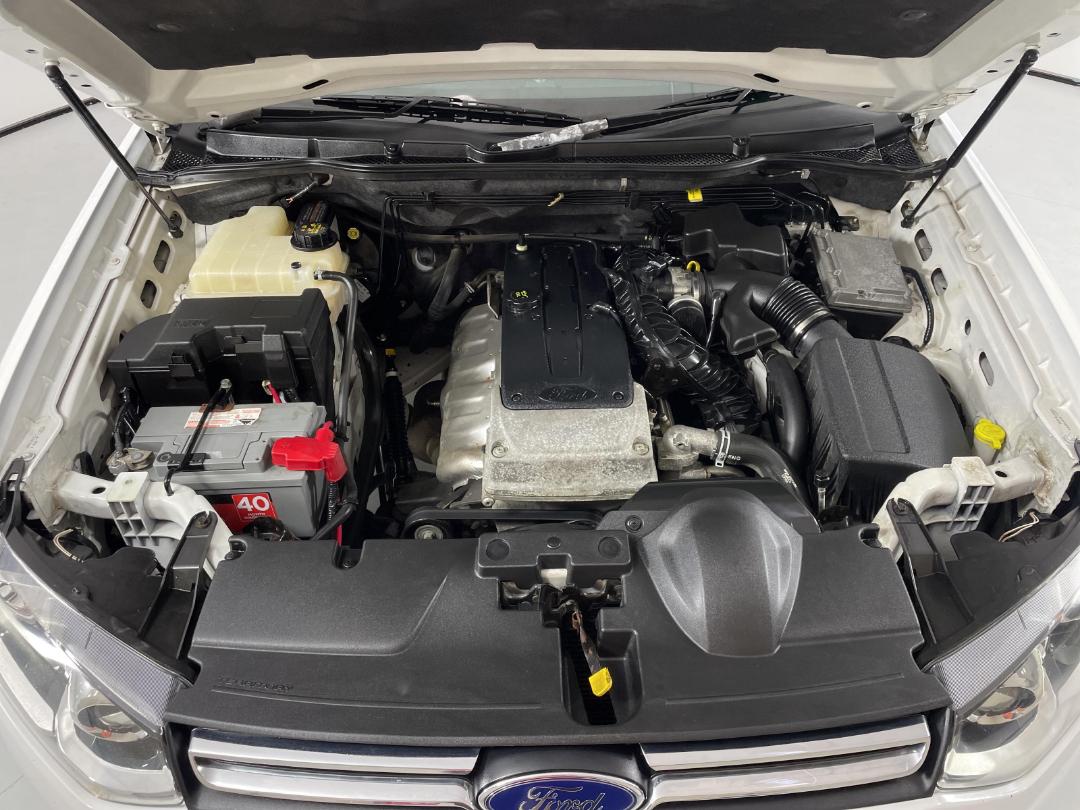 Photo '13' of Ford Territory