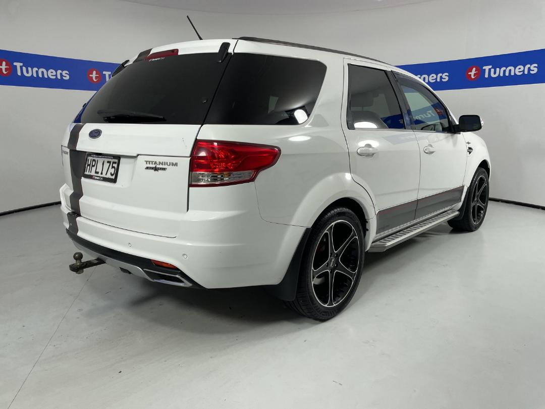 Photo '7' of Ford Territory