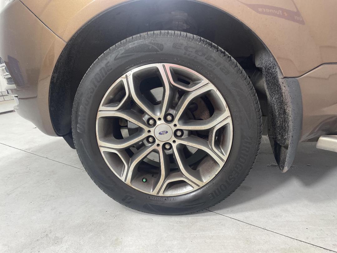 Photo '10' of Ford Territory