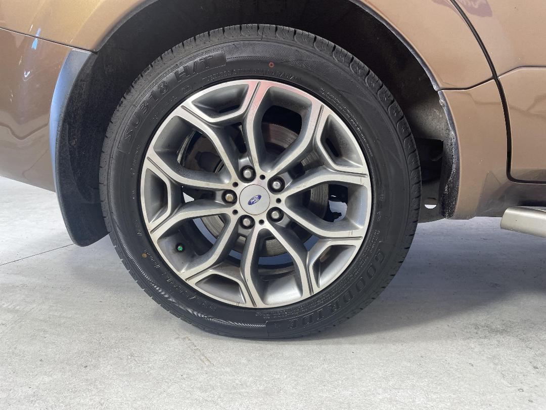 Photo '12' of Ford Territory