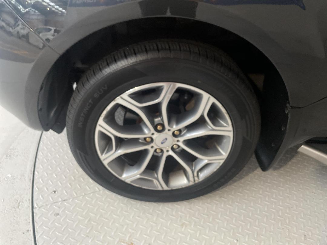 Photo '10' of Ford Territory