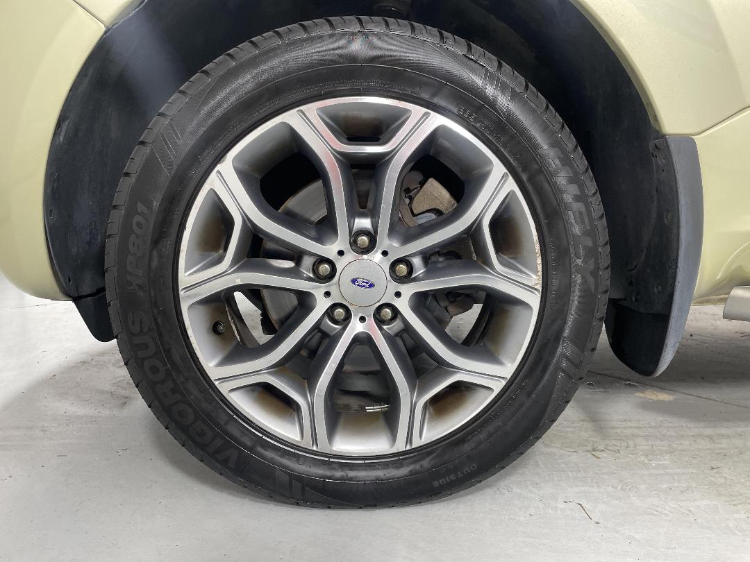 Photo '10' of Ford Territory