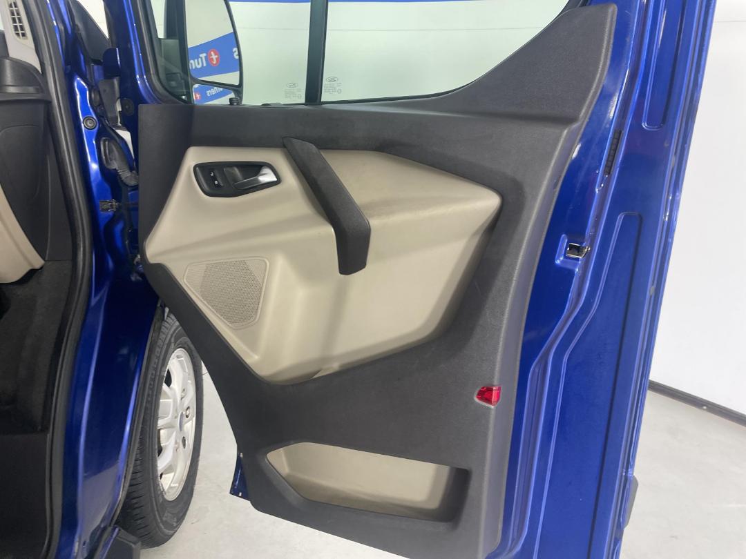 Photo '15' of Ford Transit