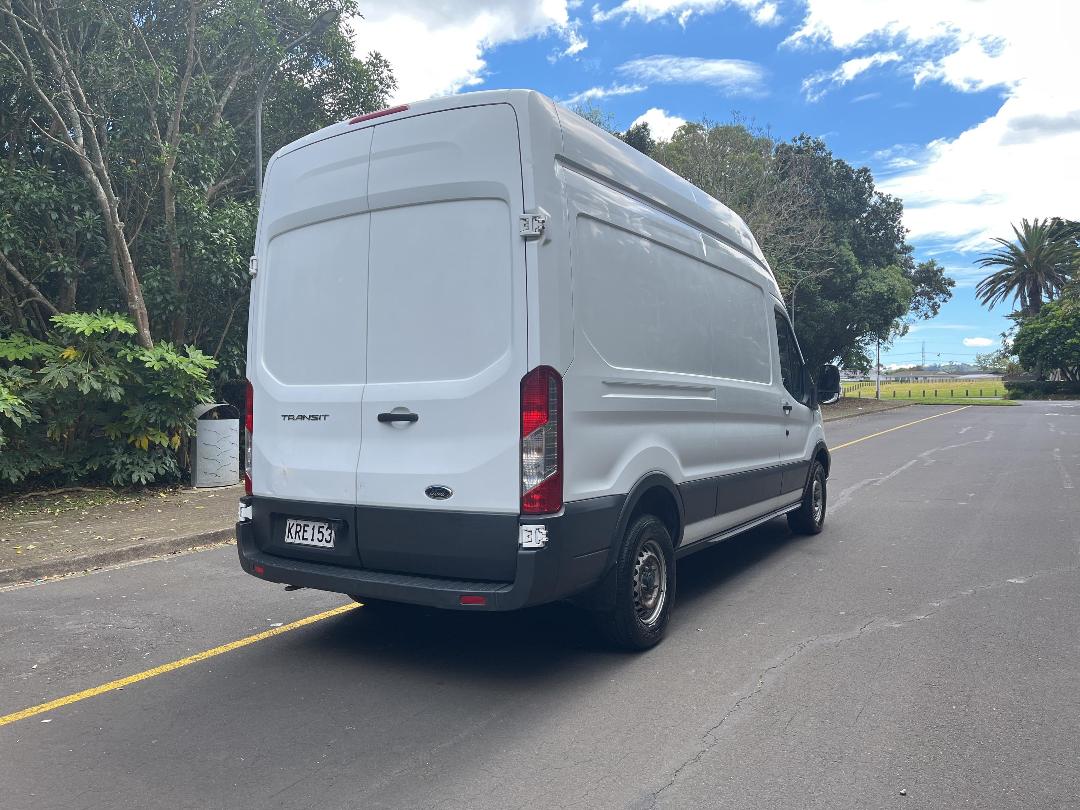 Photo '7' of Ford Transit