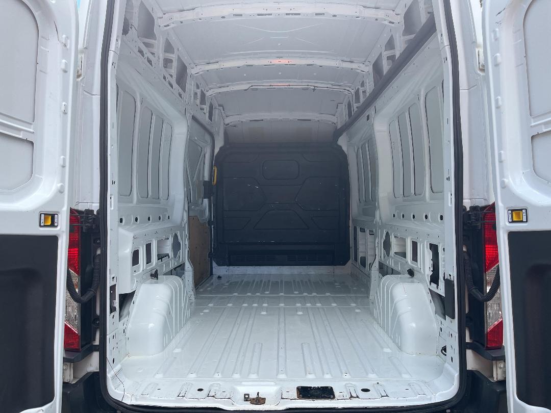 Photo '14' of Ford Transit