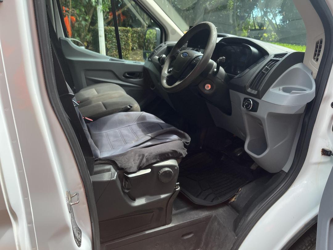 Photo '16' of Ford Transit