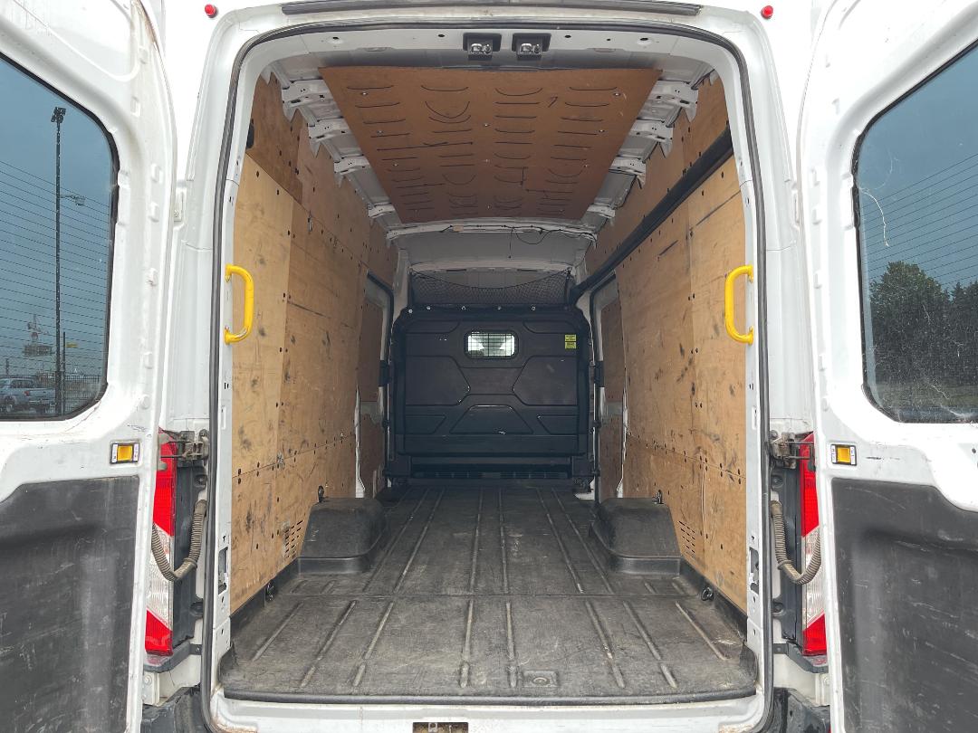 Photo '14' of Ford Transit