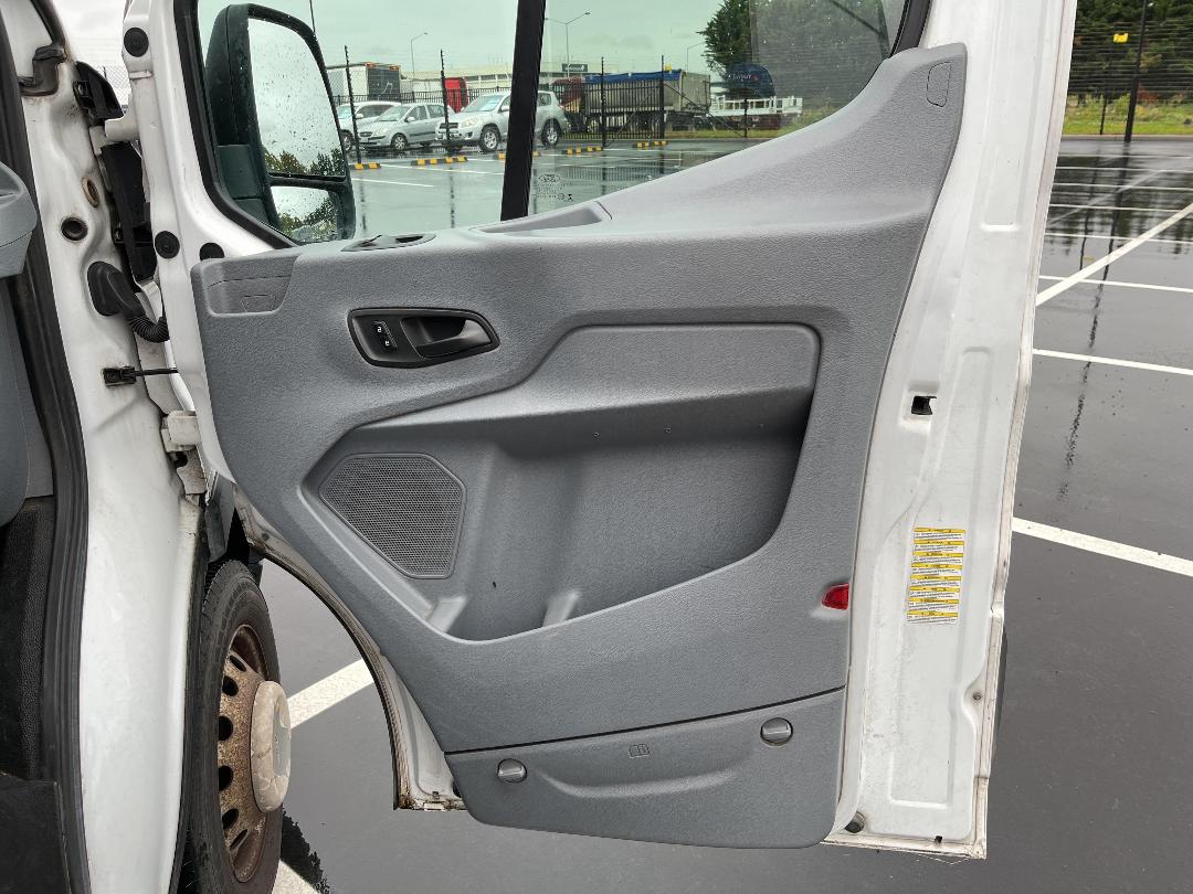 Photo '15' of Ford Transit