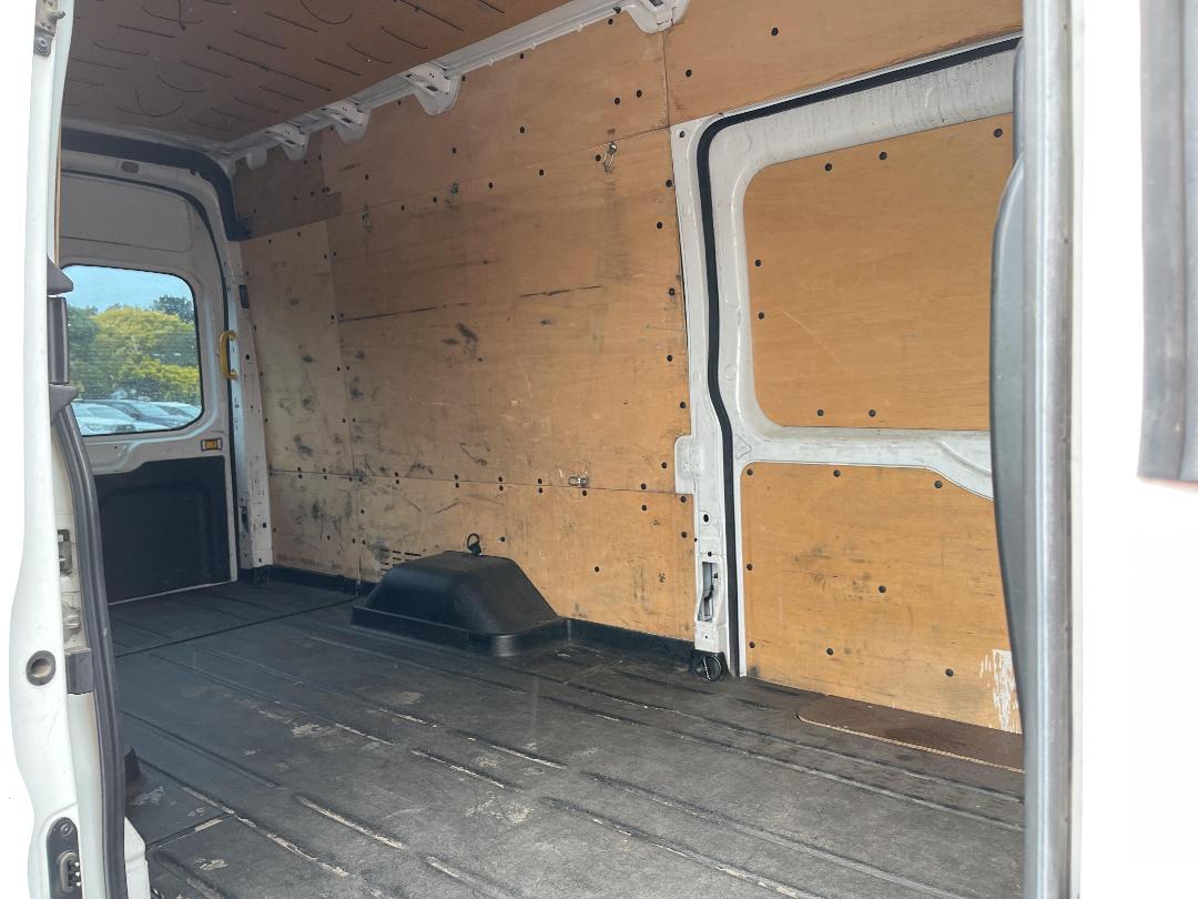 Photo '19' of Ford Transit