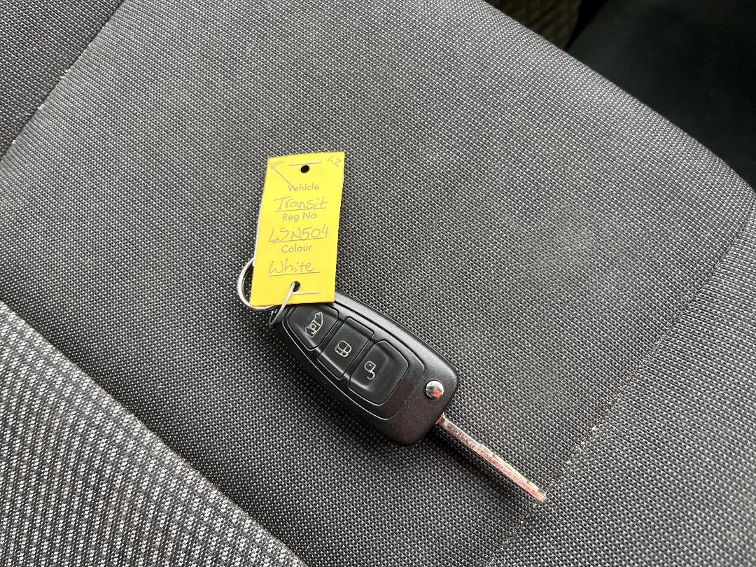 Photo '21' of Ford Transit