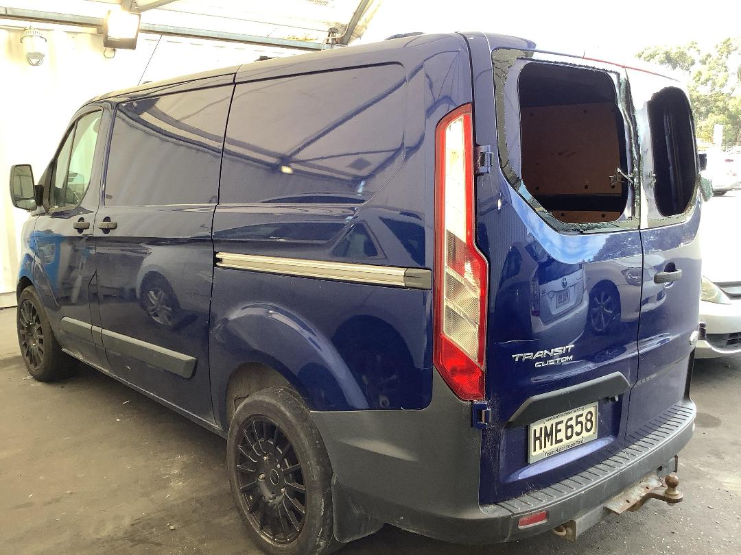 Photo '9' of Ford Transit SWB LOW Roof