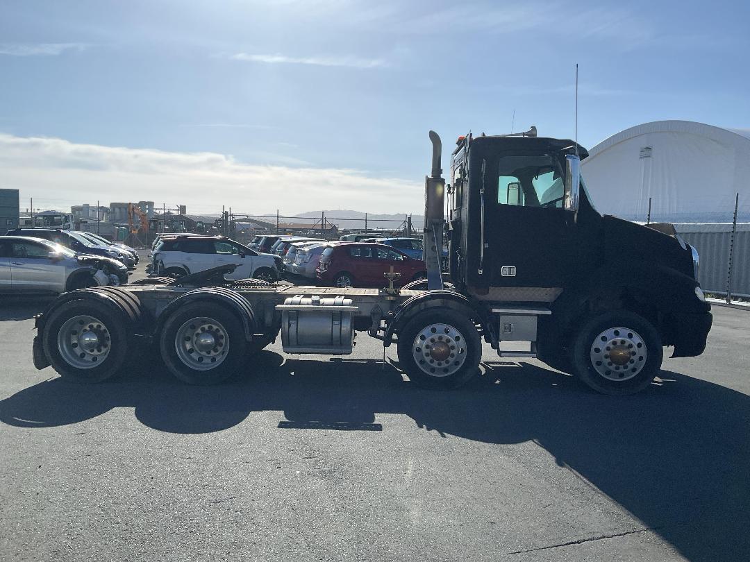 Photo '3' of FREIGHTLINER COLUMBIA 112 TRA Tractor Unit