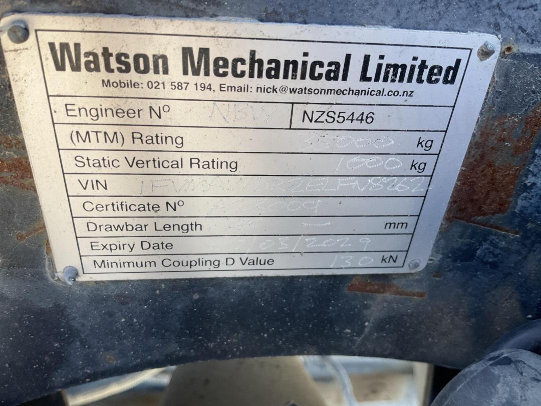 Photo '35' of Freightliner FRL ARGOSY 8X4 Cab Chassis Photo '35' of Freightliner FRL ARGOSY 8X4 Cab Chassis