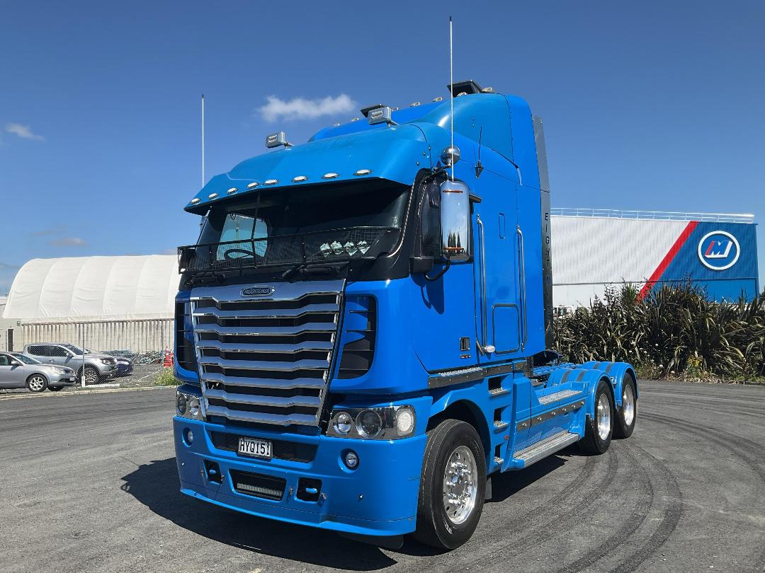 Photo '9' of FREIGHTLINER FRL ARGOSY 6X4 Tractor Unit Photo '9' of FREIGHTLINER FRL ARGOSY 6X4 Tractor Unit