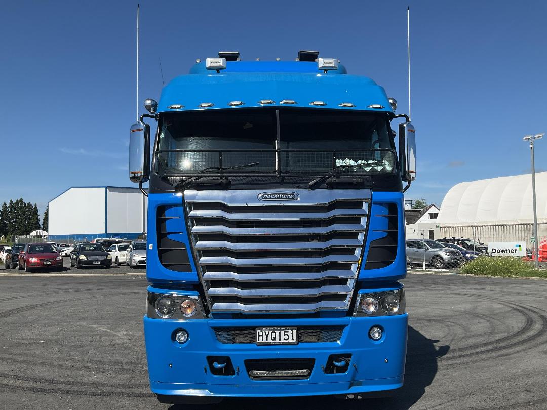 Photo '10' of FREIGHTLINER FRL ARGOSY 6X4 Tractor Unit Photo '10' of FREIGHTLINER FRL ARGOSY 6X4 Tractor Unit