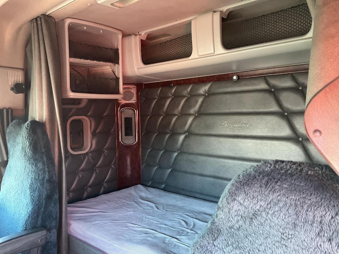 Photo '14' of FREIGHTLINER FRL ARGOSY 6X4 Tractor Unit Photo '14' of FREIGHTLINER FRL ARGOSY 6X4 Tractor Unit