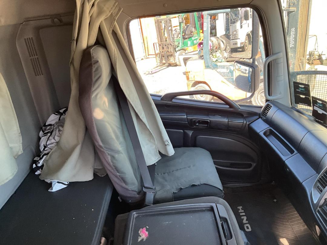 Photo '14' of Hino 500 FG8JJKB-QGN Curtainsider