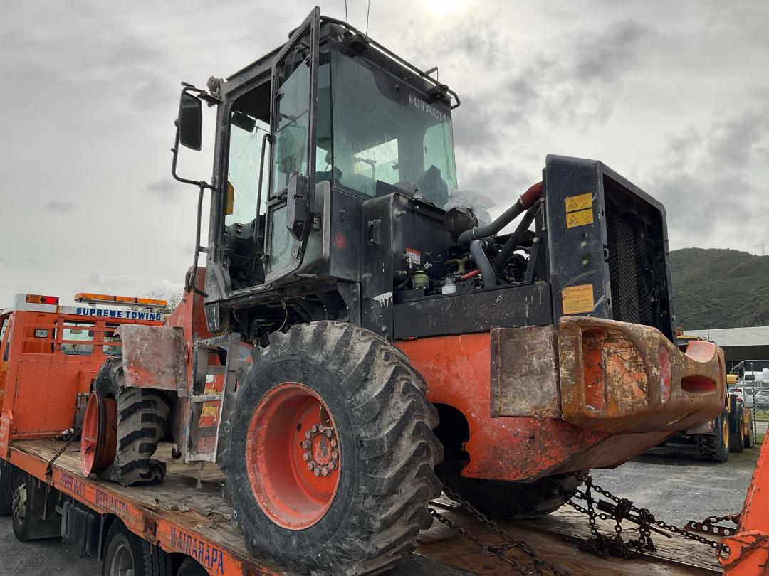 Photo '4' of Hitachi ZW100-5B Wheel Loader Photo '4' of Hitachi ZW100-5B Wheel Loader