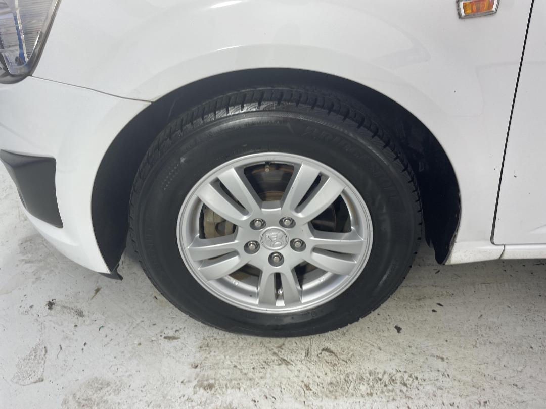 Photo '10' of Holden Barina Photo '10' of Holden Barina