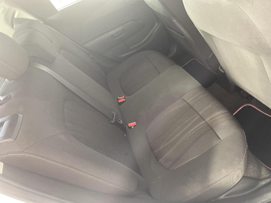 Photo '20' of Holden Barina Photo '20' of Holden Barina