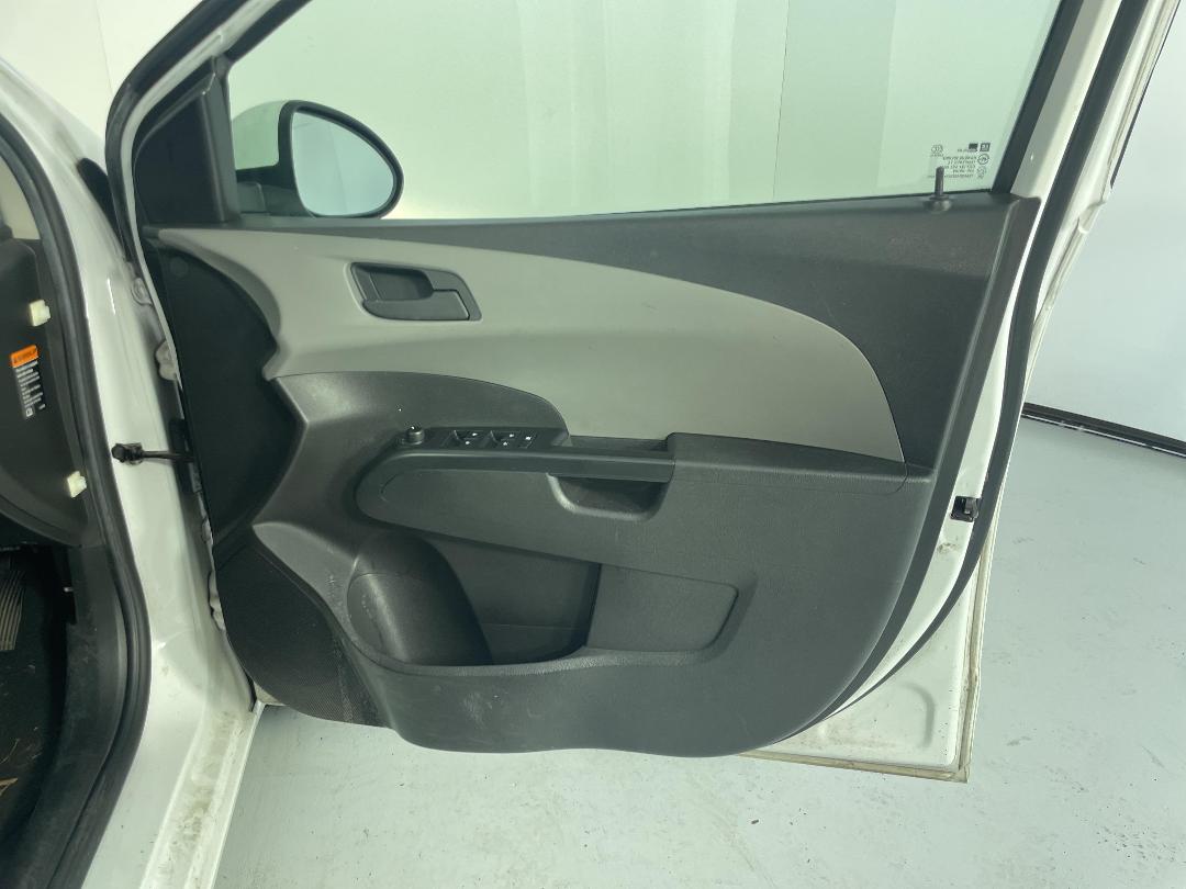 Photo '15' of Holden Barina