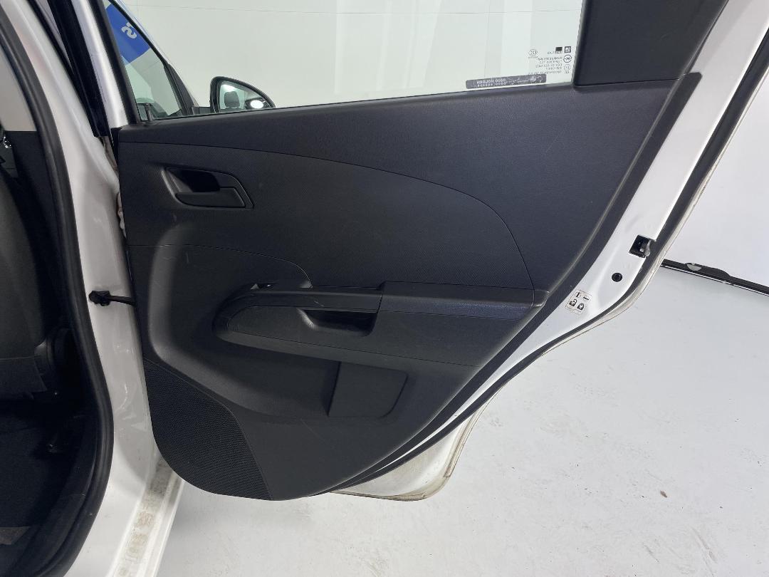 Photo '19' of Holden Barina