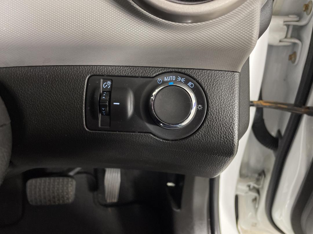 Photo '22' of Holden Barina CD Photo '22' of Holden Barina CD