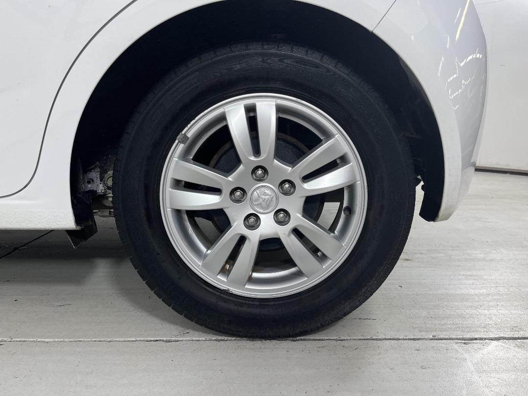 Photo '11' of Holden Barina Photo '11' of Holden Barina