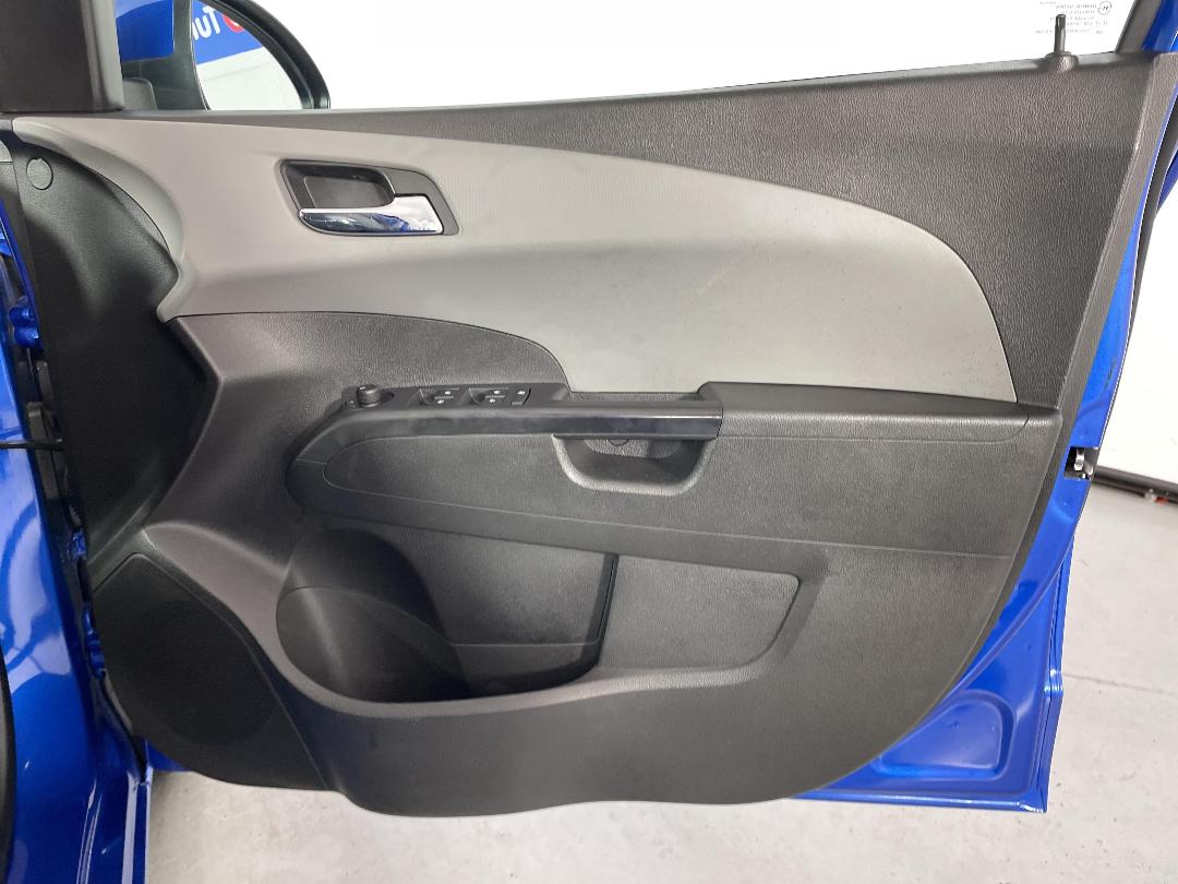 Photo '15' of Holden Barina