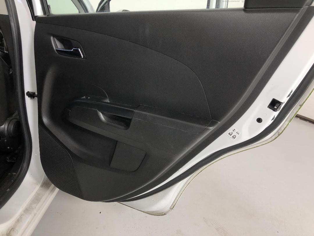 Photo '17' of Holden Barina CDX