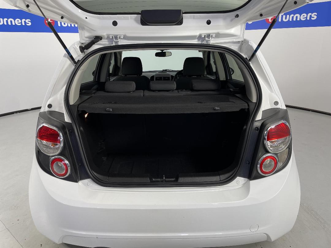 Photo '14' of Holden Barina