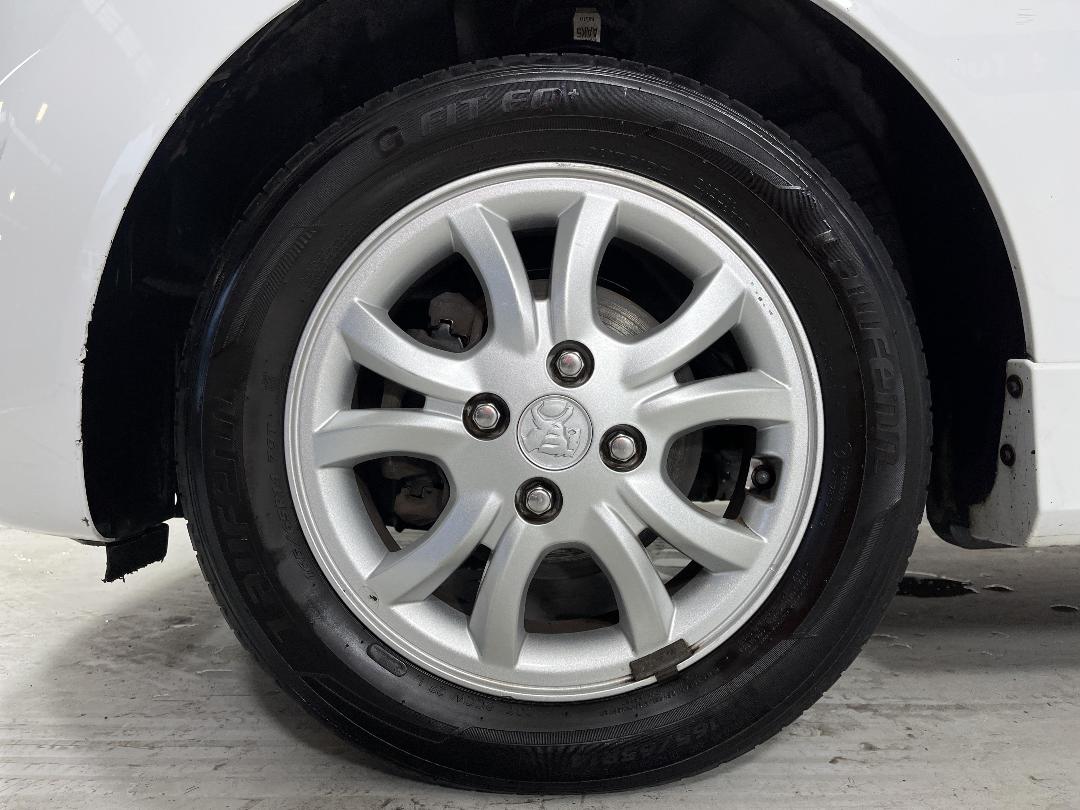 Photo '8' of Holden Barina Spark CD