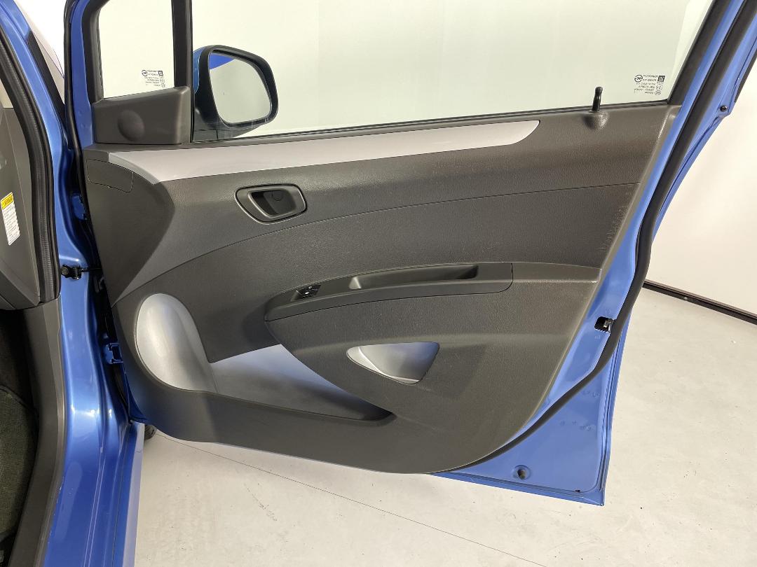 Photo '15' of Holden Barina Spark